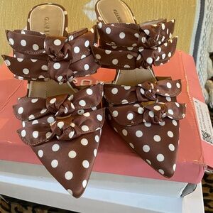 Gianni Bini kitten heel. Worn once